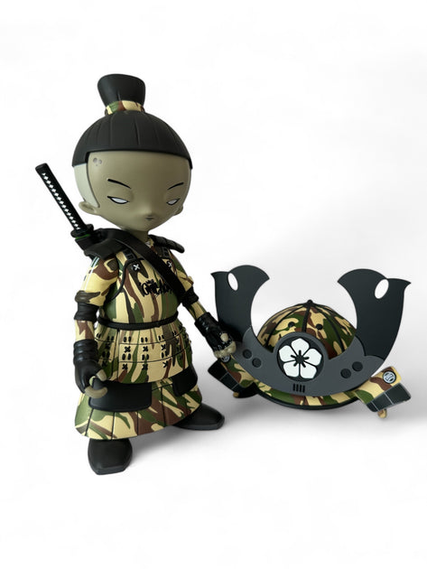 【KAIJIN】STEEL FAIRIES-SWEET RUM Clear TBT | Steel Fairies by Kaijin | Clutter Magazine