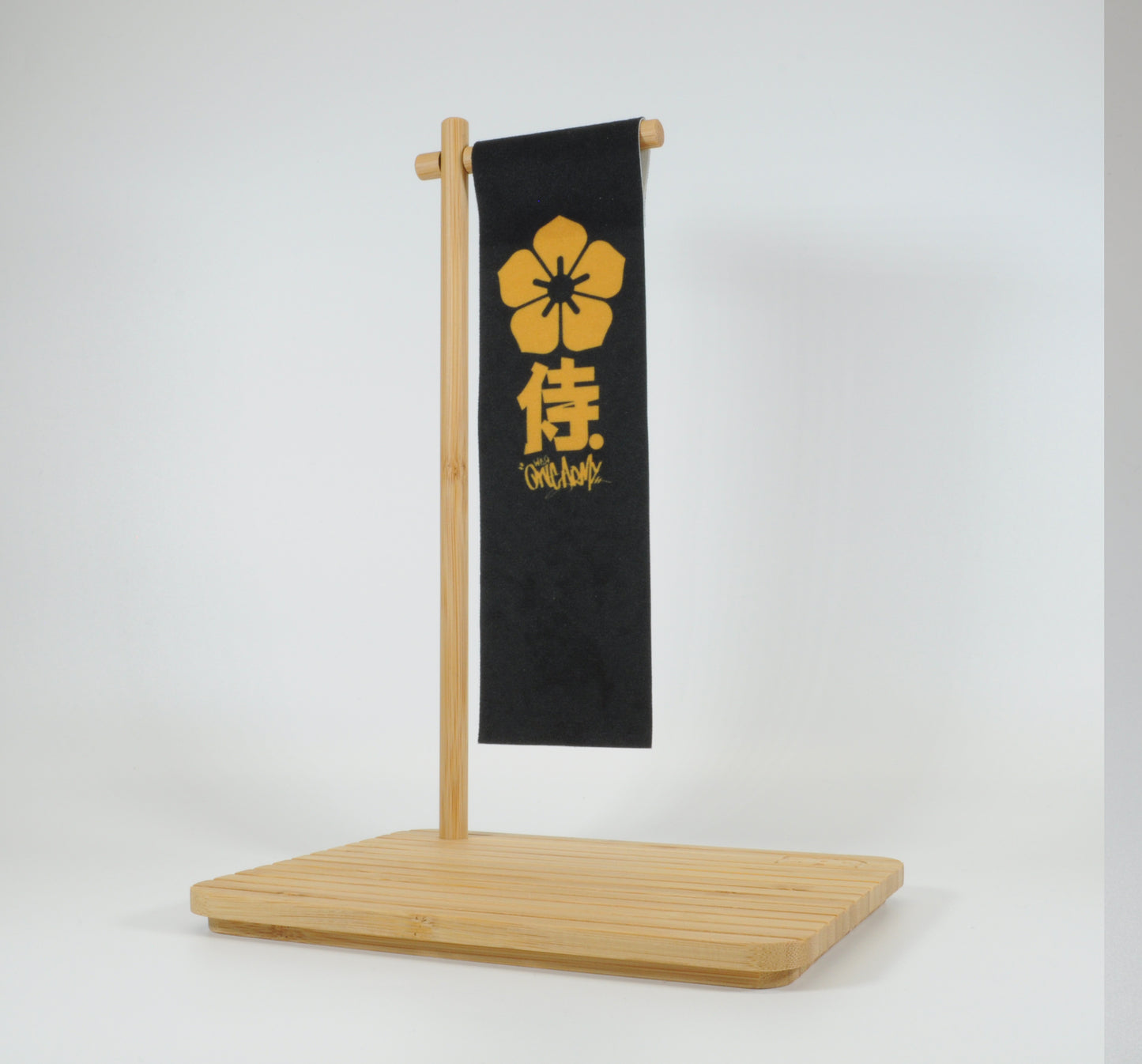 Kid Katana Vinyls - Bamboo Base Stand & Flag (Natural)