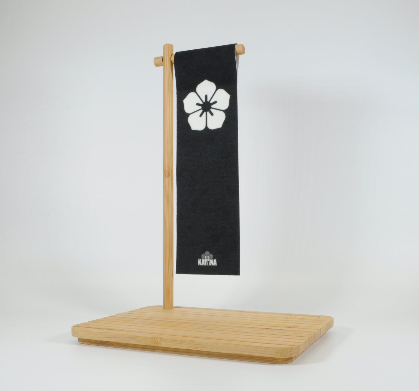 Kid Katana Vinyls - Bamboo Base Stand & Flag (Natural)